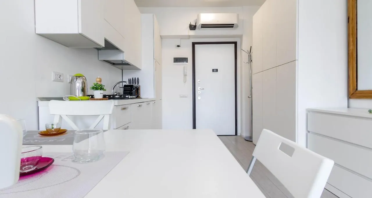 Joivy Bright Studio For 3 Near Porta Romana And Ied Milán