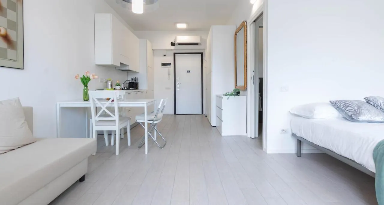 Joivy Bright Studio For 3 Near Porta Romana And Ied Milán